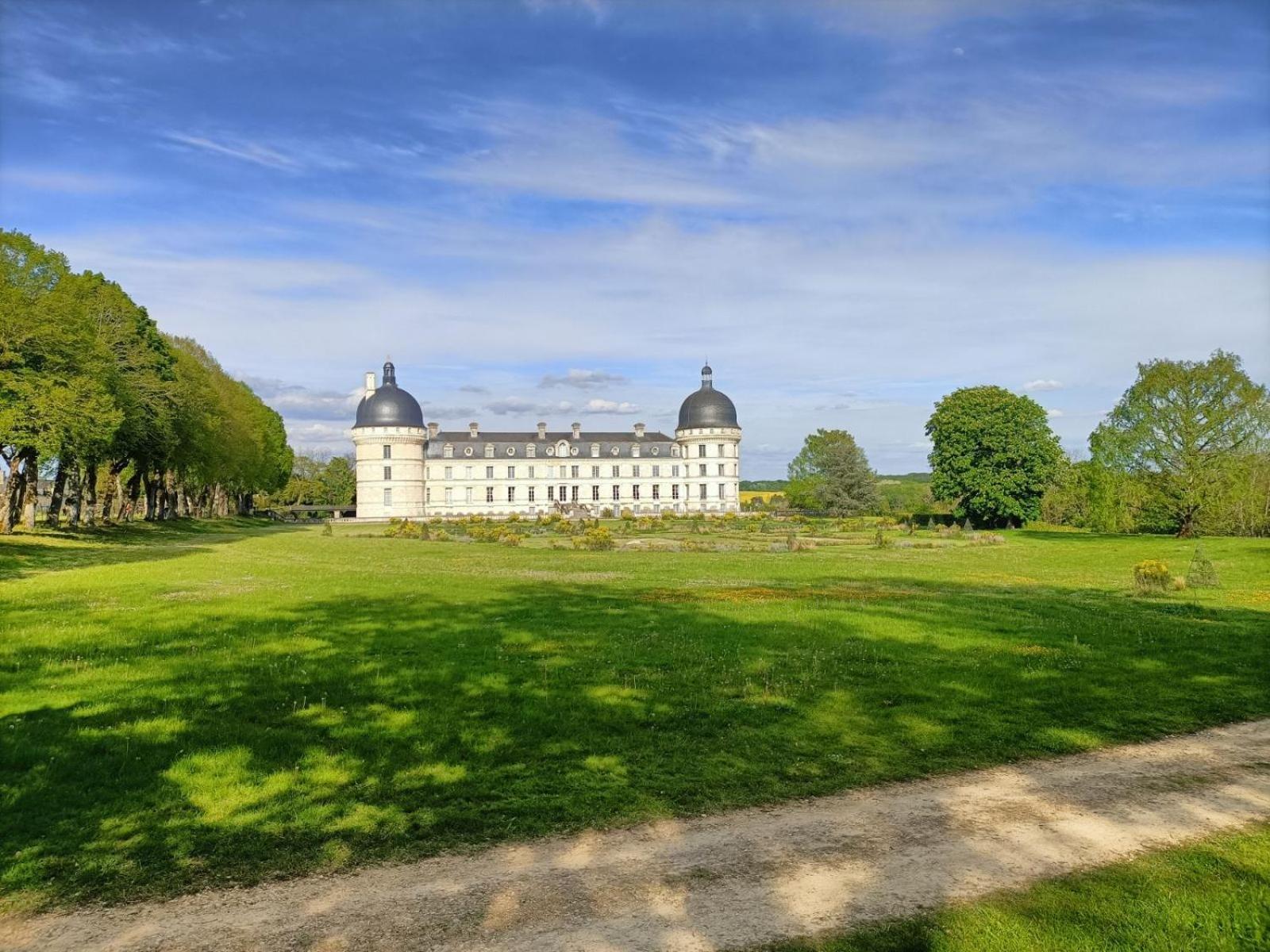 Gite Climatise Villa Esperanza 2 A 5 Personnes Valençay Chambre photo